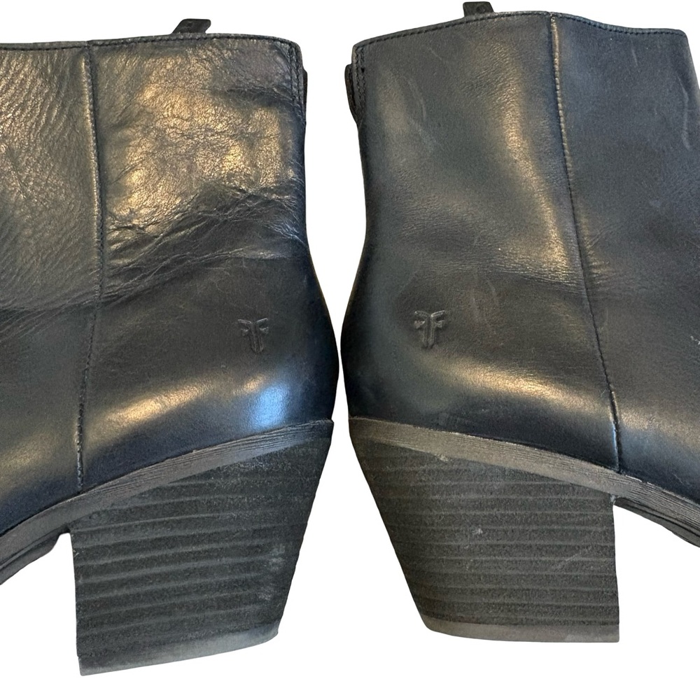 Frye Megan Black Leather Ankle Boots Western Minimalist Coastal Cowgirl, Sz 8.5 - Picture 10 of 16